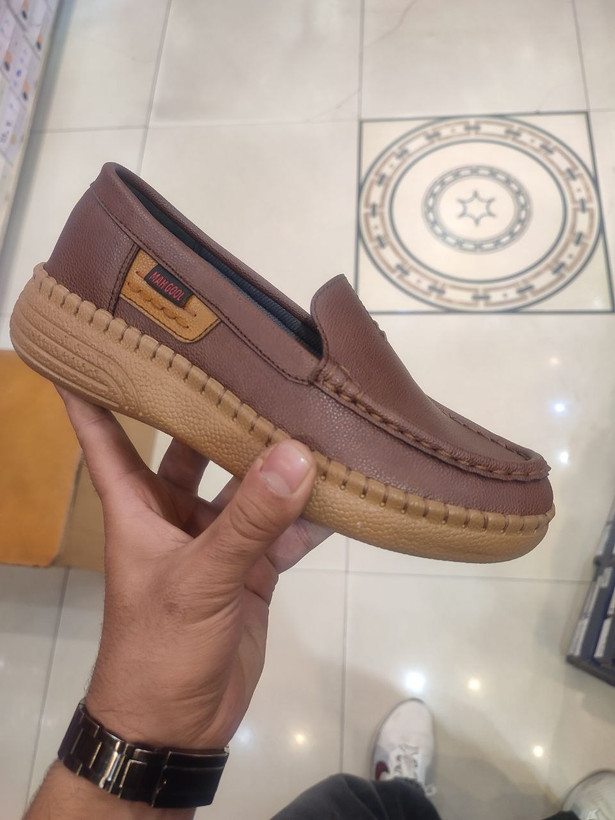 کفش طبی و راحتی و اداری